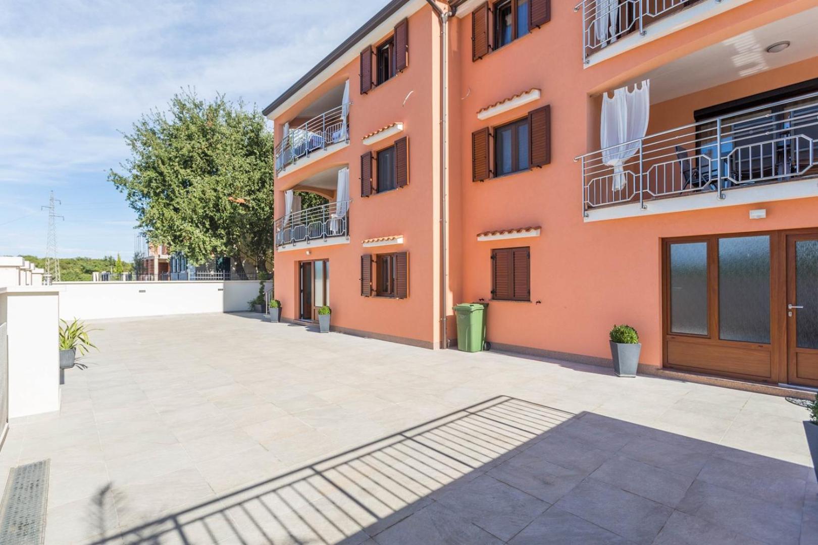 Luxury Three Bedrooms Silver Near * Poreč